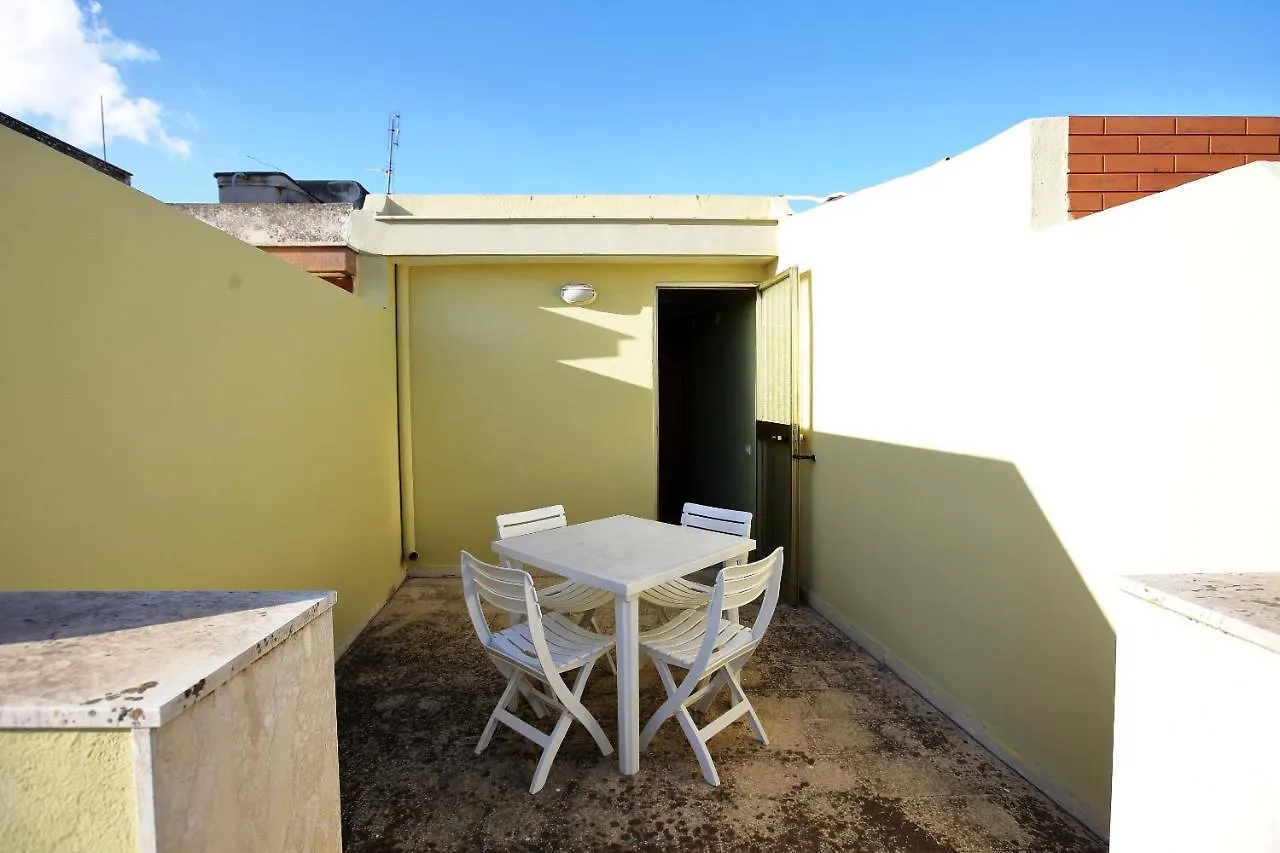 אבולה Re Sole Case Vacanze - Esclusivo Attico M A R T E Con Spaziosissima Terrazza Solarium Attrezzata 0*,